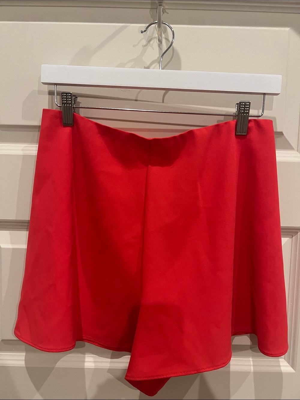 Alice and Olivia Red high waisted dress shorts